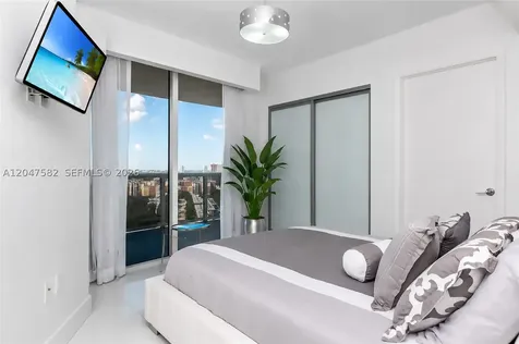 17201 Collins Avenue Sunny Isles Beach FL 33160