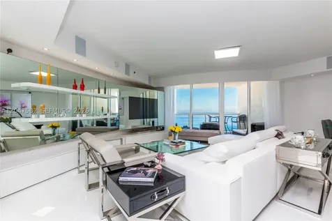 17201 Collins Avenue Sunny Isles Beach FL 33160