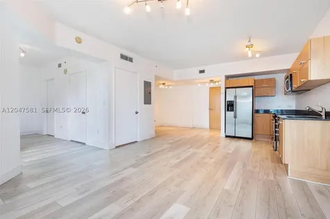 350 S Miami Avenue Miami FL 33130