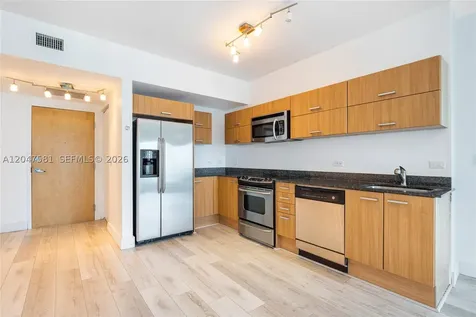 350 S Miami Avenue Miami FL 33130