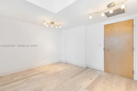 350 S Miami Avenue Miami FL 33130