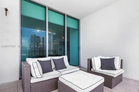 350 S Miami Avenue Miami FL 33130