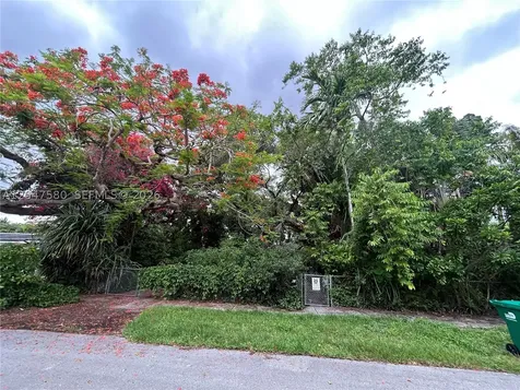 8285 SW 47th Street Miami FL 33155