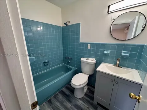 1158 NW 34th Avenue Miami FL 33125