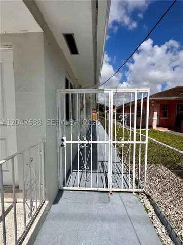 1158 NW 34th Avenue Miami FL 33125