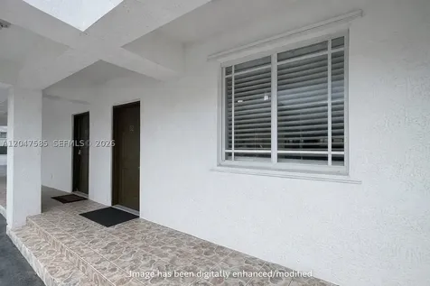 318 E 6th Street Hialeah FL 33010