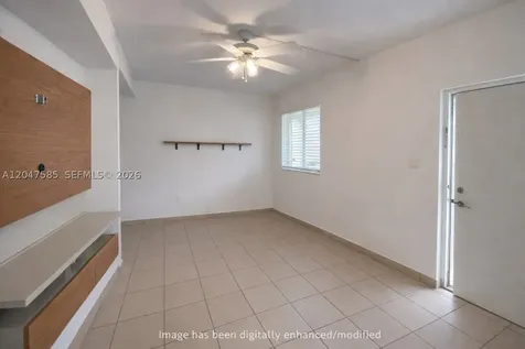 318 E 6th Street Hialeah FL 33010