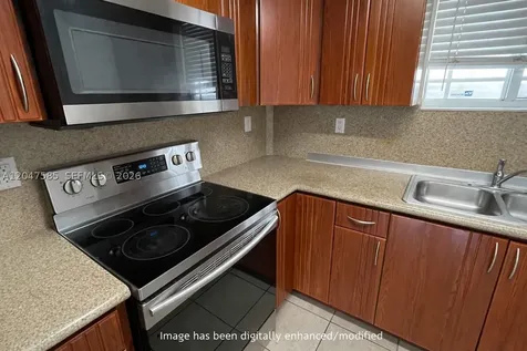 318 E 6th Street Hialeah FL 33010
