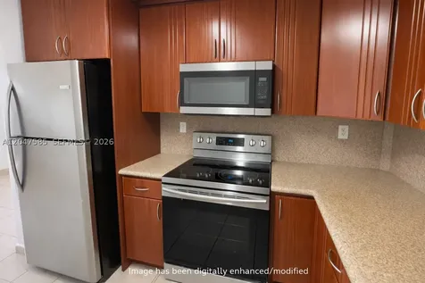 318 E 6th Street Hialeah FL 33010