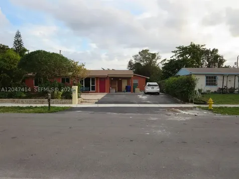 4828 SW 20th Street Fort Lauderdale FL 33317