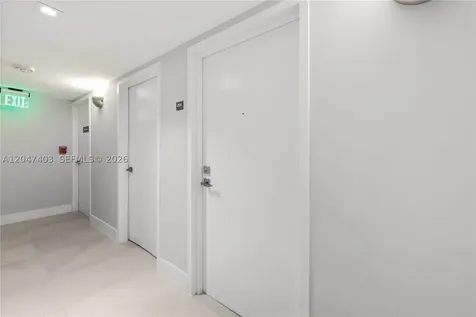 2457 Collins Avenue Miami Beach FL 33140