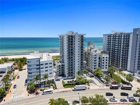 2457 Collins Avenue Miami Beach FL 33140