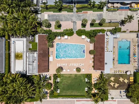 2457 Collins Avenue Miami Beach FL 33140