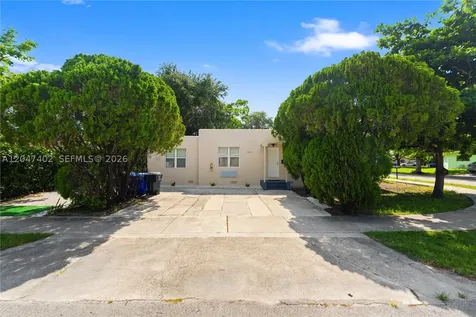 5800 Taylor Street Hollywood FL 33021