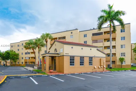 14901 SW 82nd Terrace Miami FL 33193