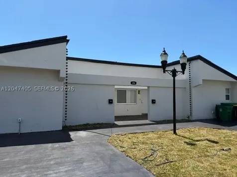 206 NE 1st Court Dania Beach FL 33004