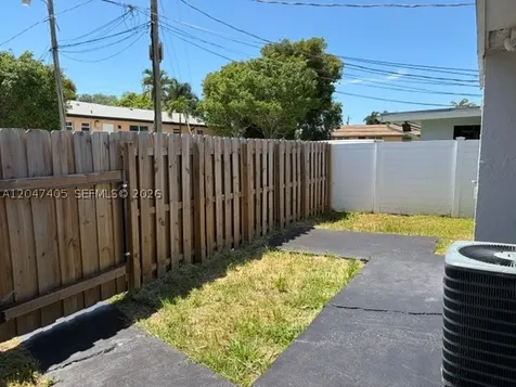 206 NE 1st Court Dania Beach FL 33004