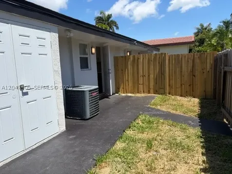 206 NE 1st Court Dania Beach FL 33004