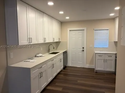 206 NE 1st Court Dania Beach FL 33004