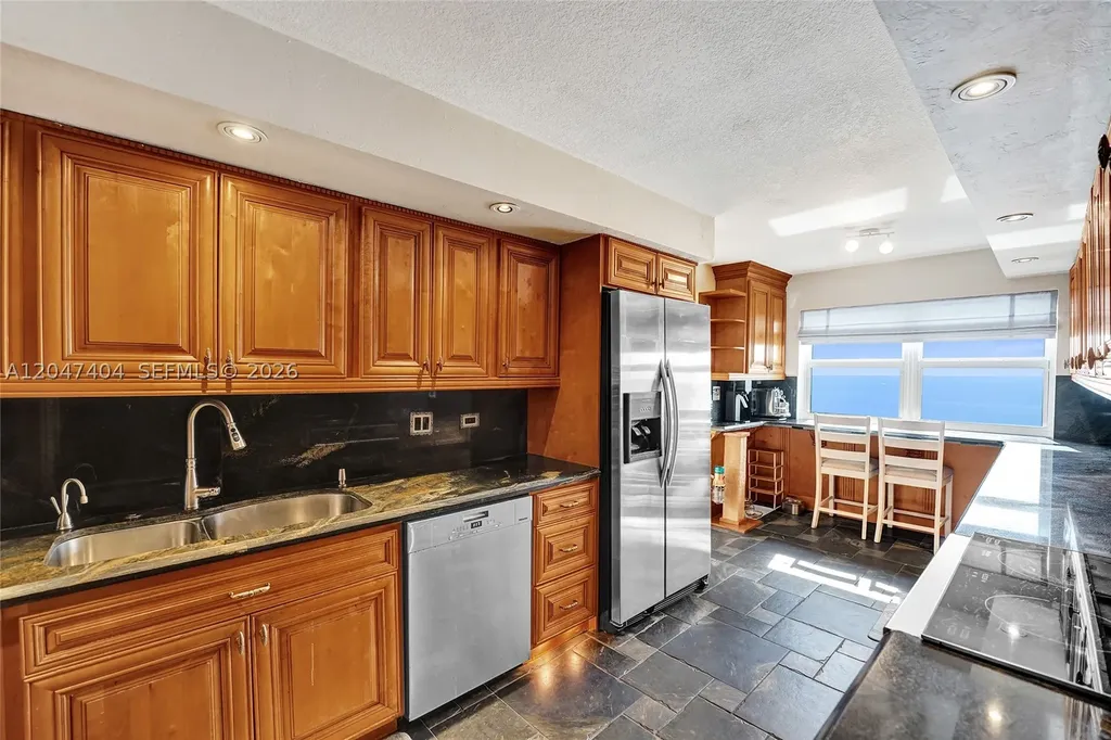 1201 S Ocean Drive Hollywood FL 33019