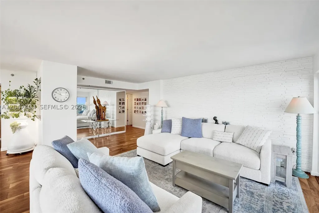 1201 S Ocean Drive Hollywood FL 33019