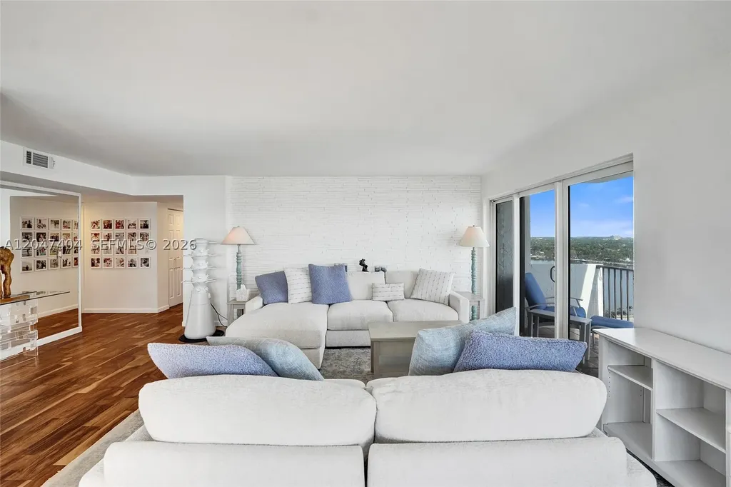 1201 S Ocean Drive Hollywood FL 33019