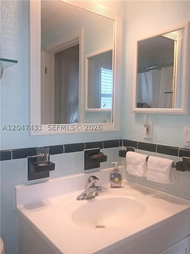 3230 NE 13th Street Pompano Beach FL 33062