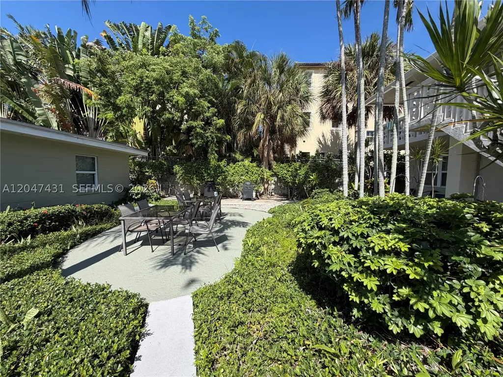 3230 NE 13th Street Pompano Beach FL 33062