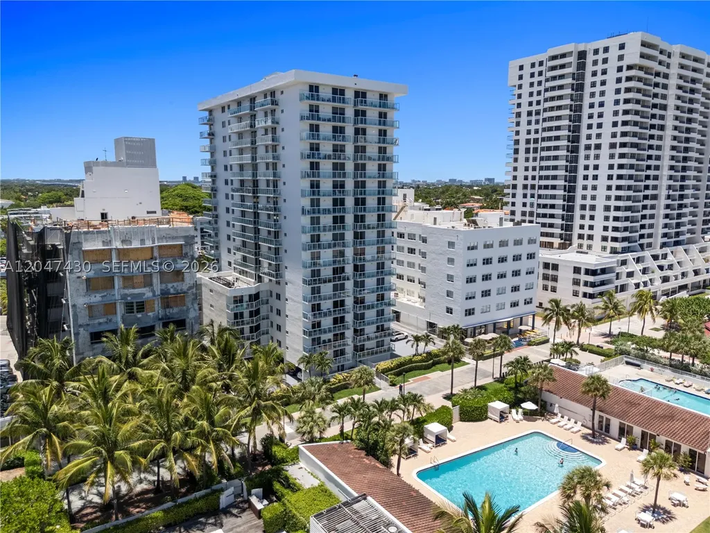 2457 Collins Avenue Miami Beach FL 33140