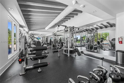 2457 Collins Avenue Miami Beach FL 33140