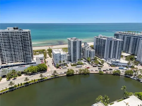 2457 Collins Avenue Miami Beach FL 33140