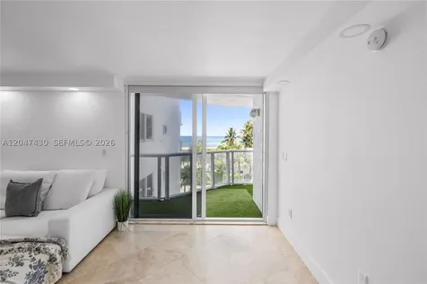 2457 Collins Avenue Miami Beach FL 33140