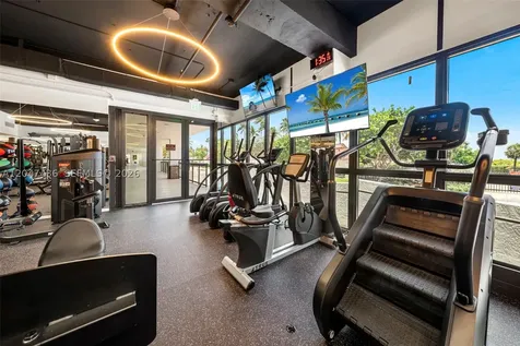 2555 Collins Avenue Miami Beach FL 33140
