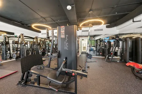 2555 Collins Avenue Miami Beach FL 33140