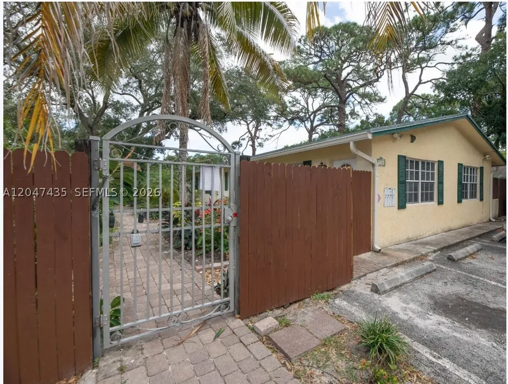 716 SW 14th Avenue Fort Lauderdale FL 33312