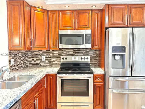 500 NE 12th Avenue Hallandale Beach FL 33009