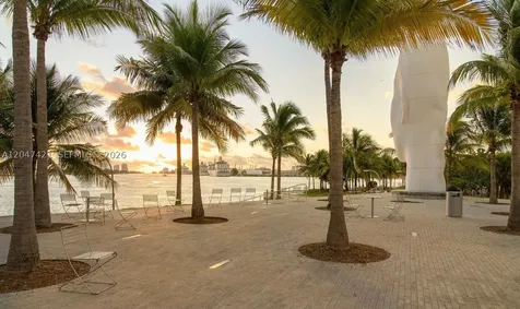 900 Biscayne Boulevard Miami FL 33132