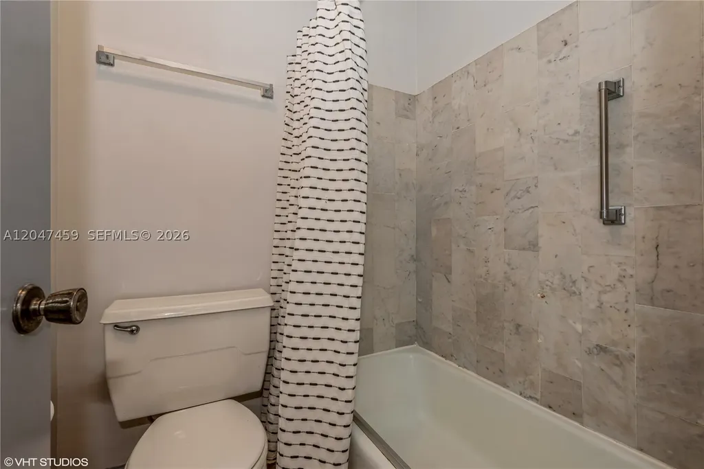 6209 Bay Club Drive Fort Lauderdale FL 33308