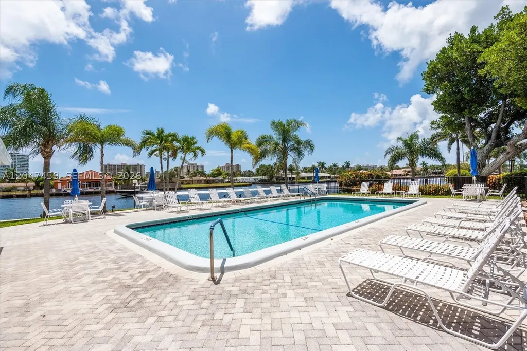 6209 Bay Club Drive Fort Lauderdale FL 33308