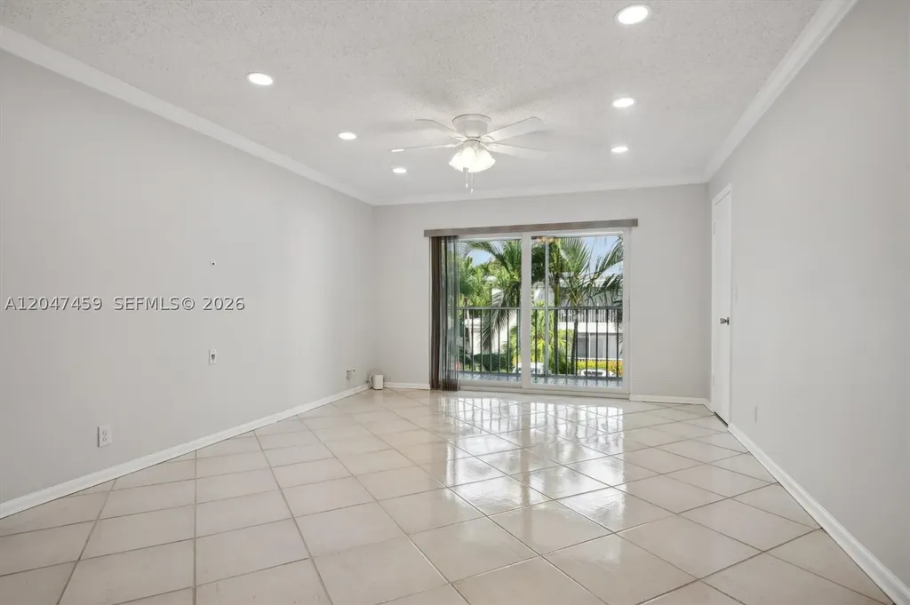 6209 Bay Club Drive Fort Lauderdale FL 33308
