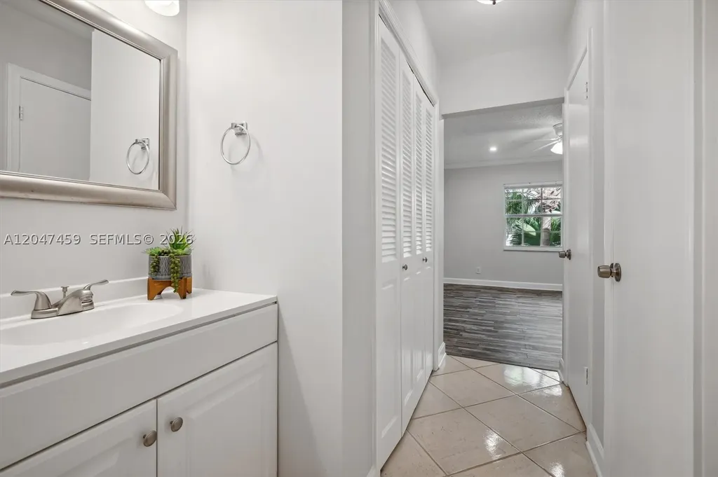 6209 Bay Club Drive Fort Lauderdale FL 33308