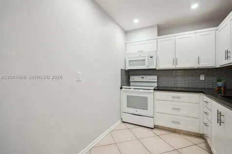 6209 Bay Club Drive Fort Lauderdale FL 33308