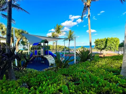 4775 Collins Avenue Miami Beach FL 33140