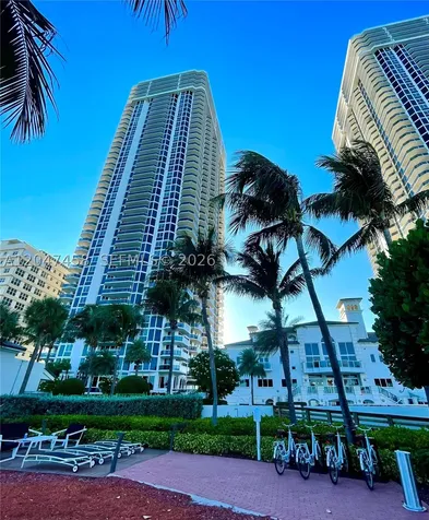 4775 Collins Avenue Miami Beach FL 33140