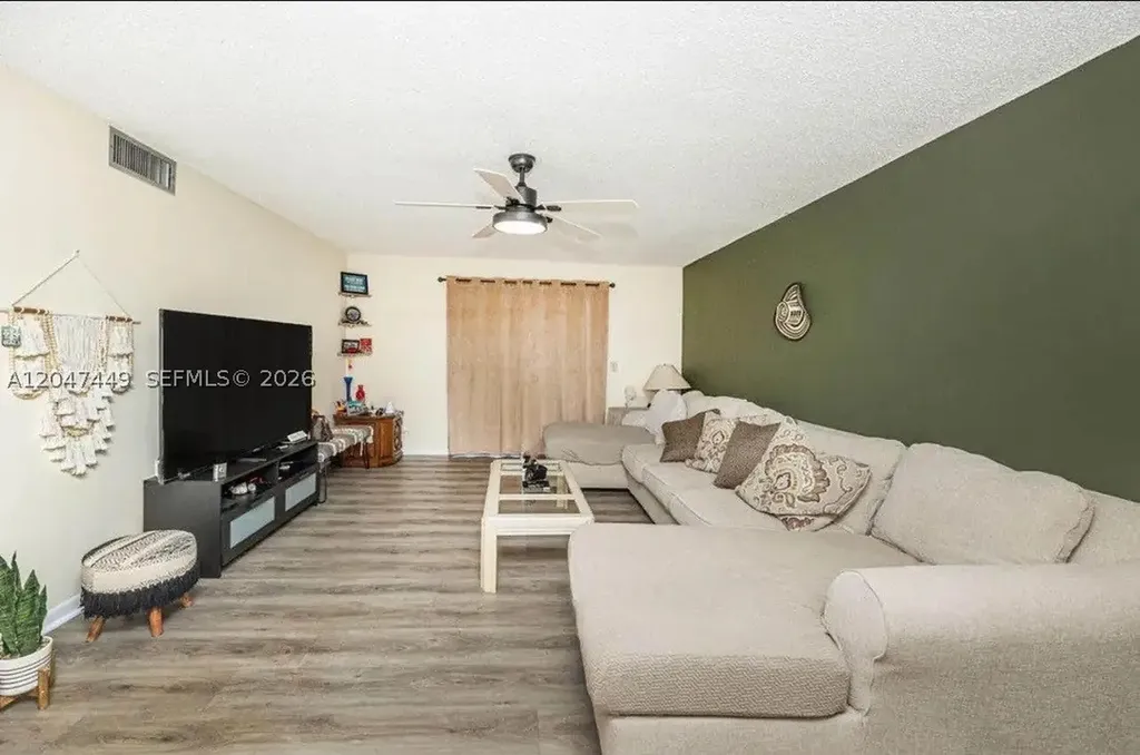 2615 NE 3rd Court Boynton Beach FL 33435