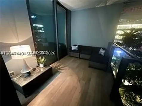 68 SE 6th Street Miami FL 33131