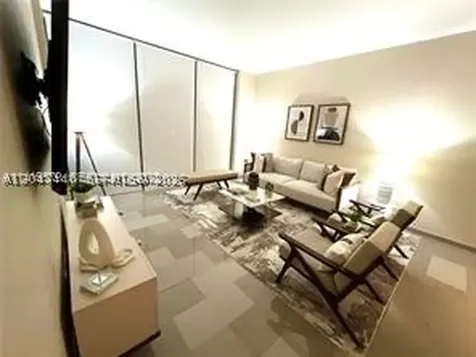68 SE 6th Street Miami FL 33131