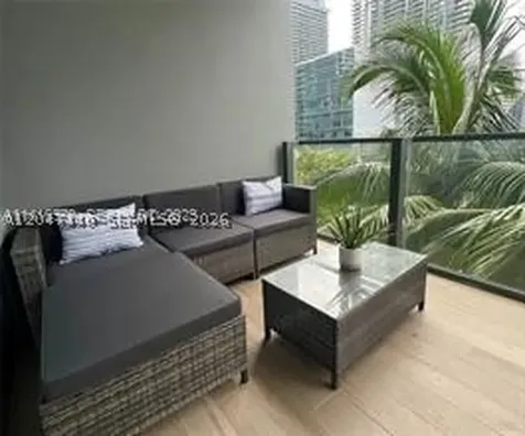 68 SE 6th Street Miami FL 33131