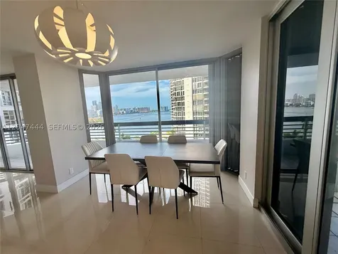 19195 NE 36th Court Aventura FL 33180