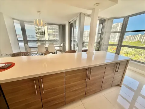 19195 NE 36th Court Aventura FL 33180